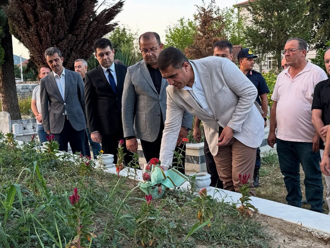17 Ağustos Depreminde Hayatını Kaybedenler Dualarla Anıldı